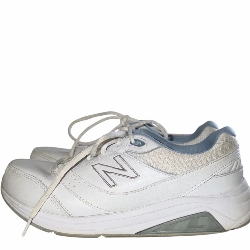 New Balance Women's White and Light Blue Sneakers  928V3 Walking Shoe